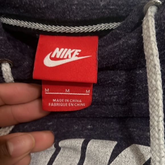 Nike hoodie - Picture 2 of 2
